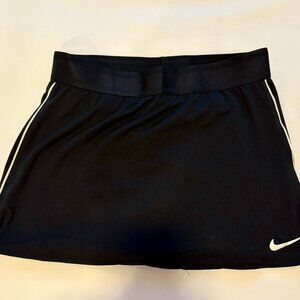 Nike Women's Black Tennis Skirt with White Piping